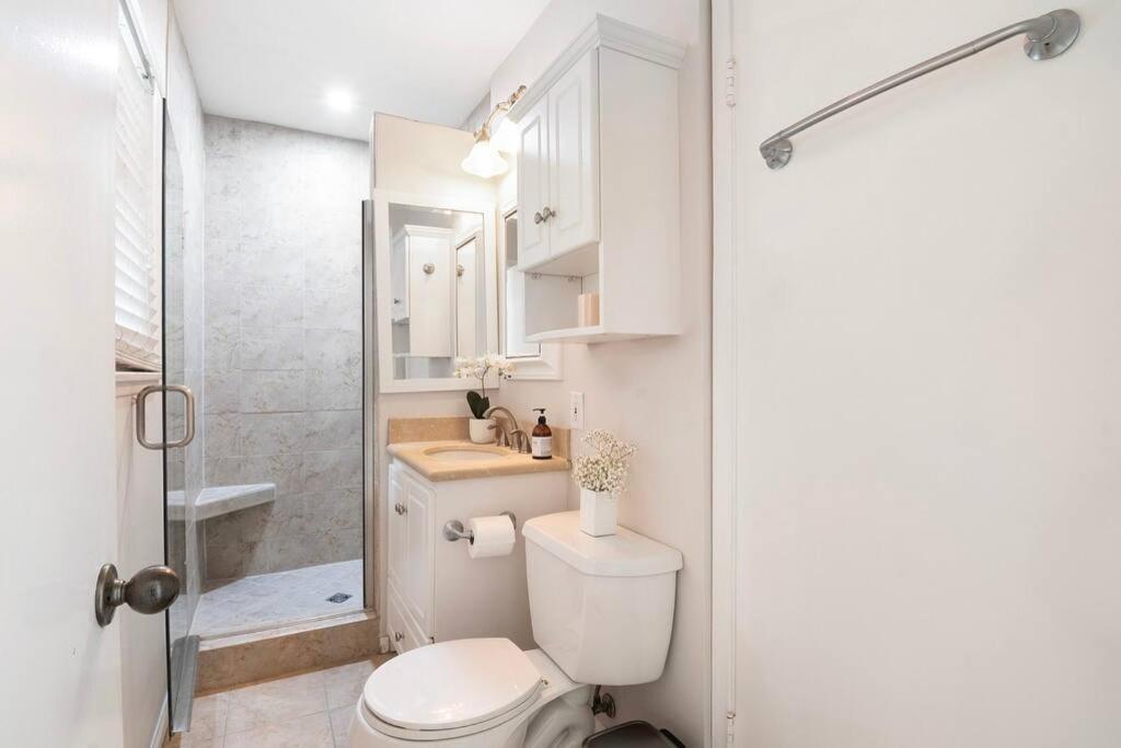 Large Home With Pool + Jacuzzi 洛杉矶 外观 照片